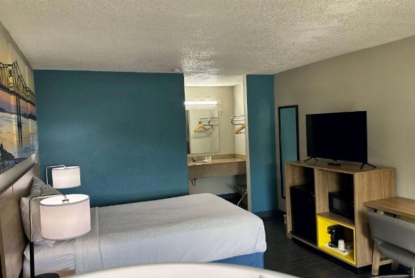 Days Inn by Wyndham Columbia NE Fort Jackson image 10